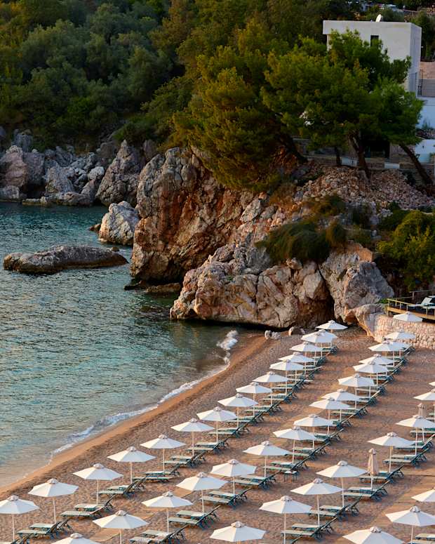 Maestral Resort & Casino beach.